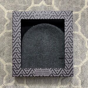 Aldo Hat & Scarf Set